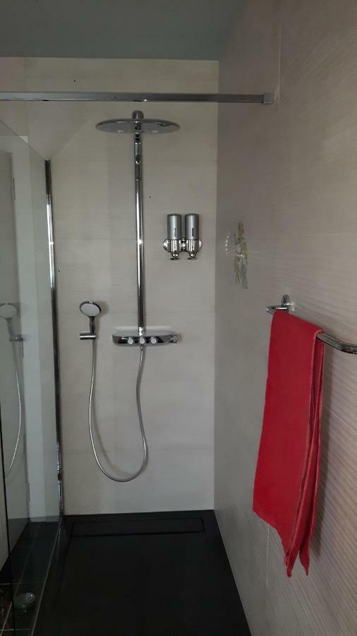 Apartamento Hemelse Helderheid Maasmechelen Exterior foto